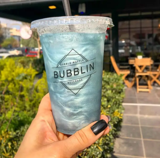 Bubblin Bubble Waffle Alsancak - İzmir Mekan Rehberi