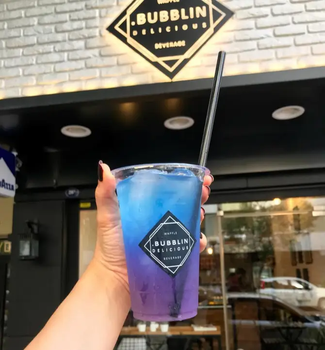 Bubblin Bubble Waffle Alsancak - İzmir Mekan Rehberi