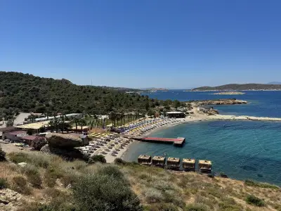 Bueno Beach & Hotel 4
