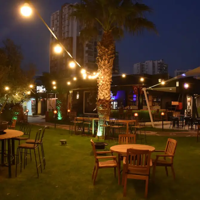 Buga Mavişehir - İzmir Mekan Rehberi