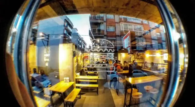 Burger No 7 Bostanlı - İzmir Mekan Rehberi