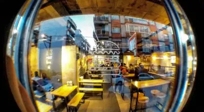 Burger No 7 Balçova - İzmir Mekan Rehberi