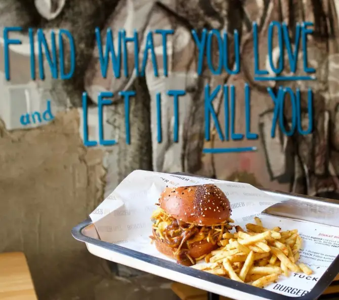 Burger No 7 Bostanlı - İzmir Mekan Rehberi
