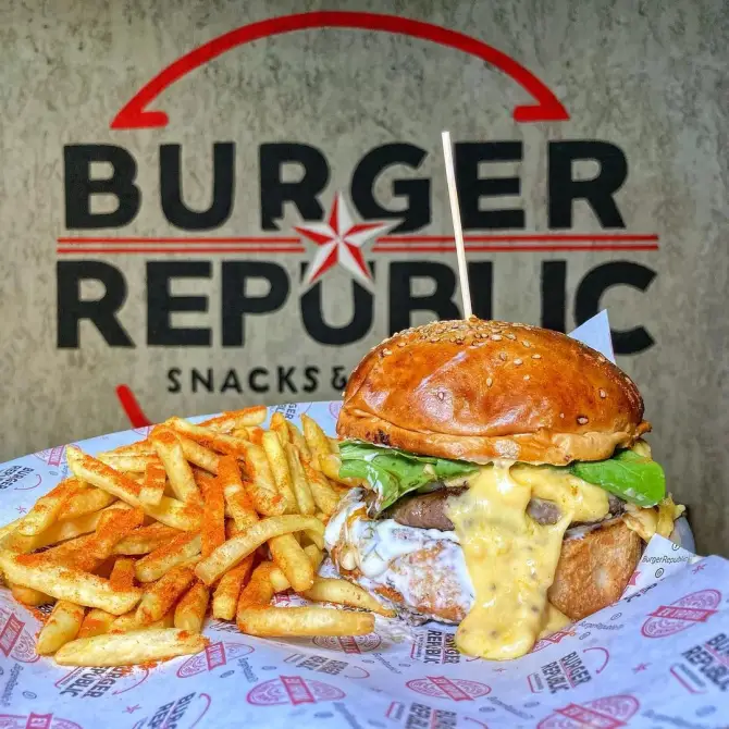Burger Republic Karşıyaka - İzmir Mekan Rehberi