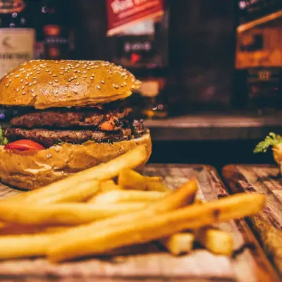 Burger Street  - İzmir Mekan Rehberi