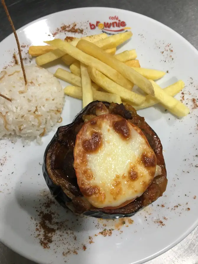 Cafe Brownie - İzmir Mekan Rehberi