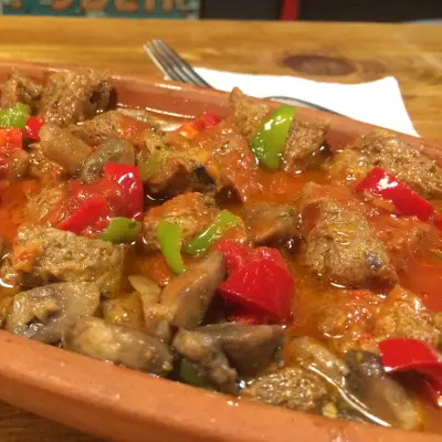 Cafe Eli Coffeehouse & Vegan Food fotoğraf 3 - İzmir Mekan Rehberi