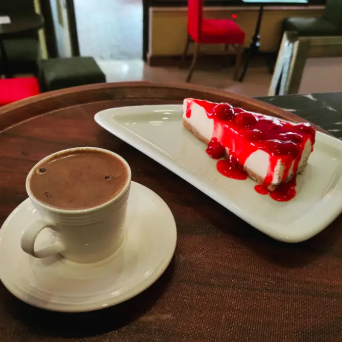 Cafe Rezine - İzmir Mekan Rehberi