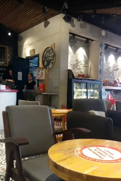Caffe Locci'o  fotoğraf 2 - İzmir Mekan Rehberi