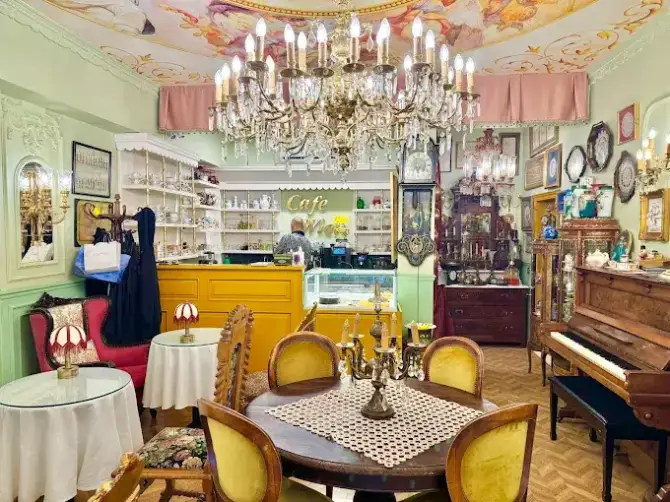 Cafe Wien Alsancak - İzmir Mekan Rehberi