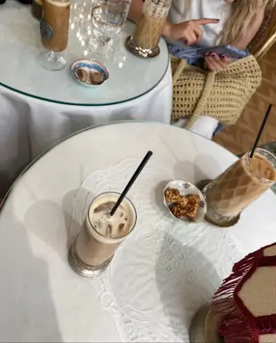 Cafe Wien Alsancak fotoğraf 4 - İzmir Mekan Rehberi