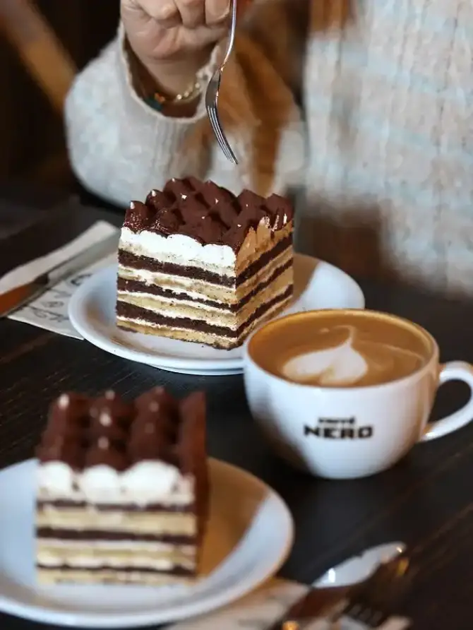 Caffè Nero Alsancak - İzmir Mekan Rehberi