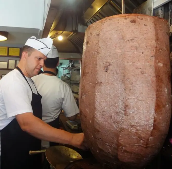 Can Döner 1981 - İzmir Mekan Rehberi
