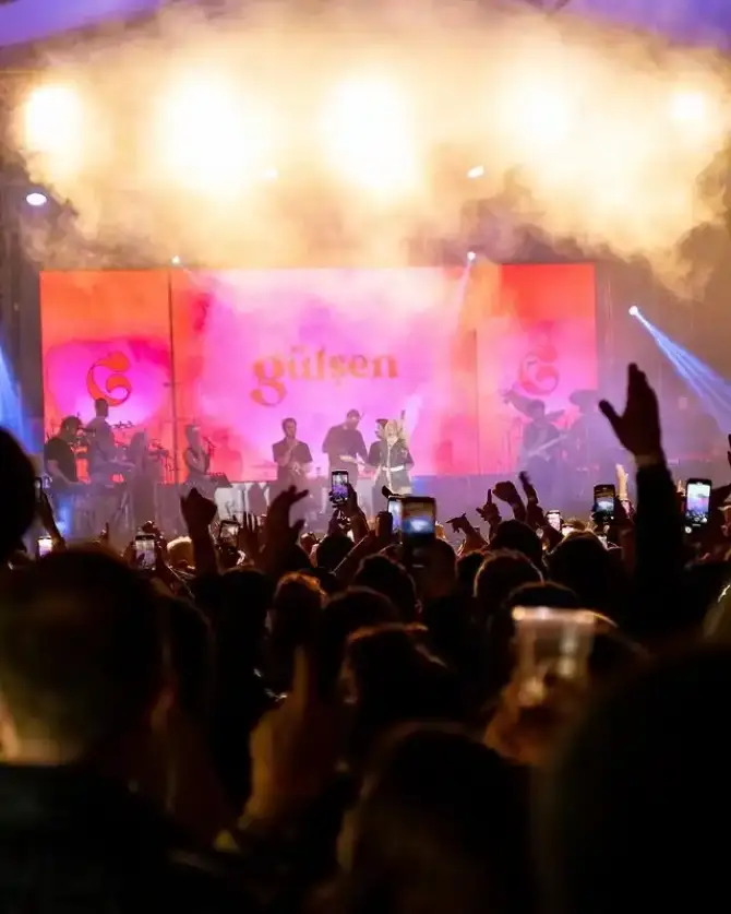 Carnival Venue Hiltown - İzmir Mekan Rehberi