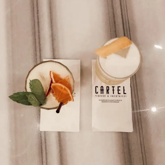 Cartel Coffee & Cocktails  - İzmir Mekan Rehberi