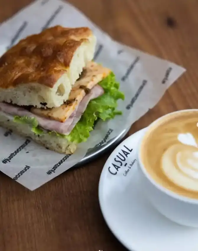 Casual Coffee Bakery Buca - İzmir Mekan Rehberi