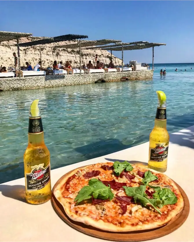 Fly-Inn Beach - İzmir Mekan Rehberi