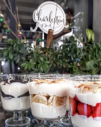 Charleston Cake & More fotoğraf 3 - İzmir Mekan Rehberi