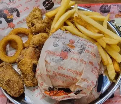 Chickenella Buca  fotoğraf 3 - İzmir Mekan Rehberi