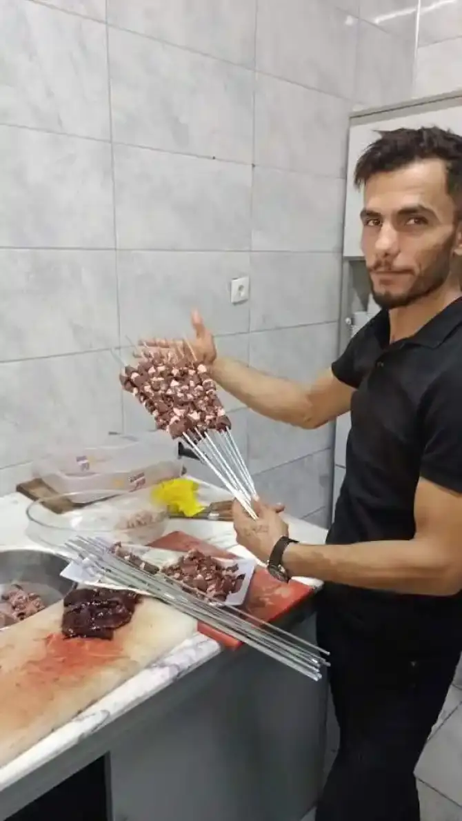  Ciğerci Cihan Usta Kınık - İzmir Mekan Rehberi