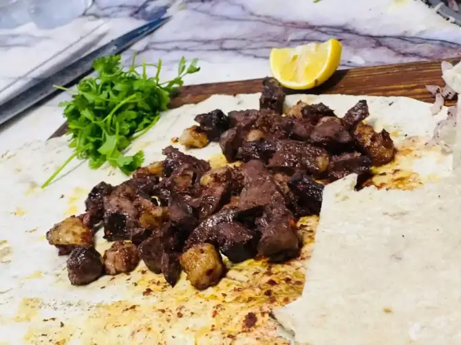  Ciğerci Cihan Usta Kınık - İzmir Mekan Rehberi