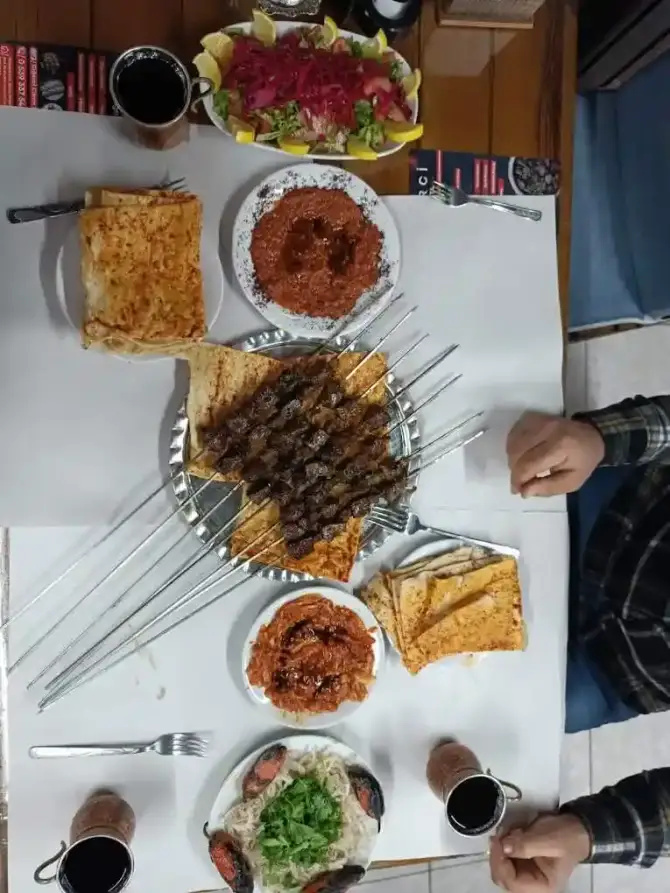 Ciğerci Cihan Usta Kınık - İzmir Mekan Rehberi