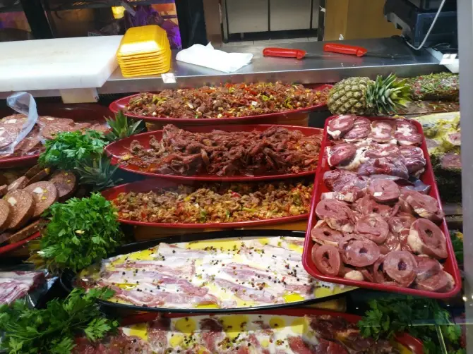 Cihan Et Kasap ve Et Pişiricisi - İzmir Mekan Rehberi