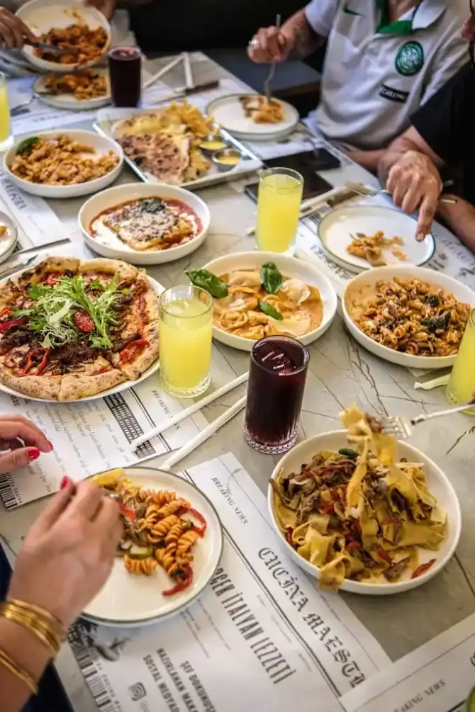 Cucina Maestra Bostanlı - İzmir Mekan Rehberi