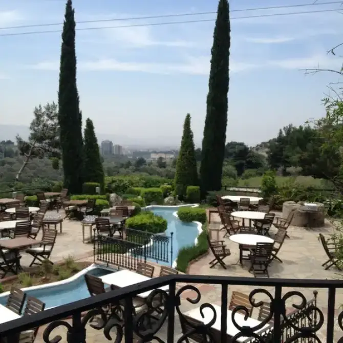 Cumba Restoran Bornova - İzmir Mekan Rehberi