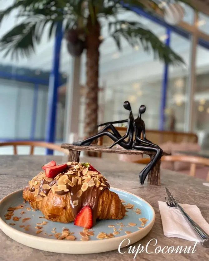Cupcoconut Cafe&Bar&Bresserie - İzmir Mekan Rehberi