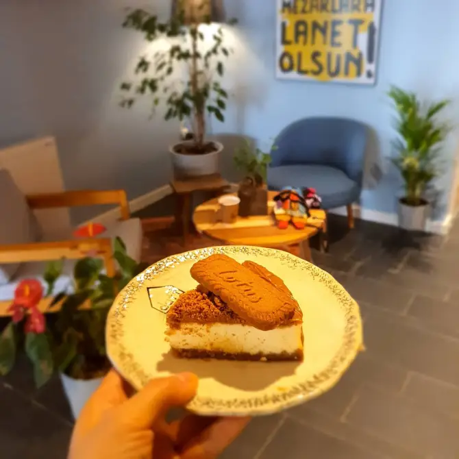 DAFT Coffee - İzmir Mekan Rehberi