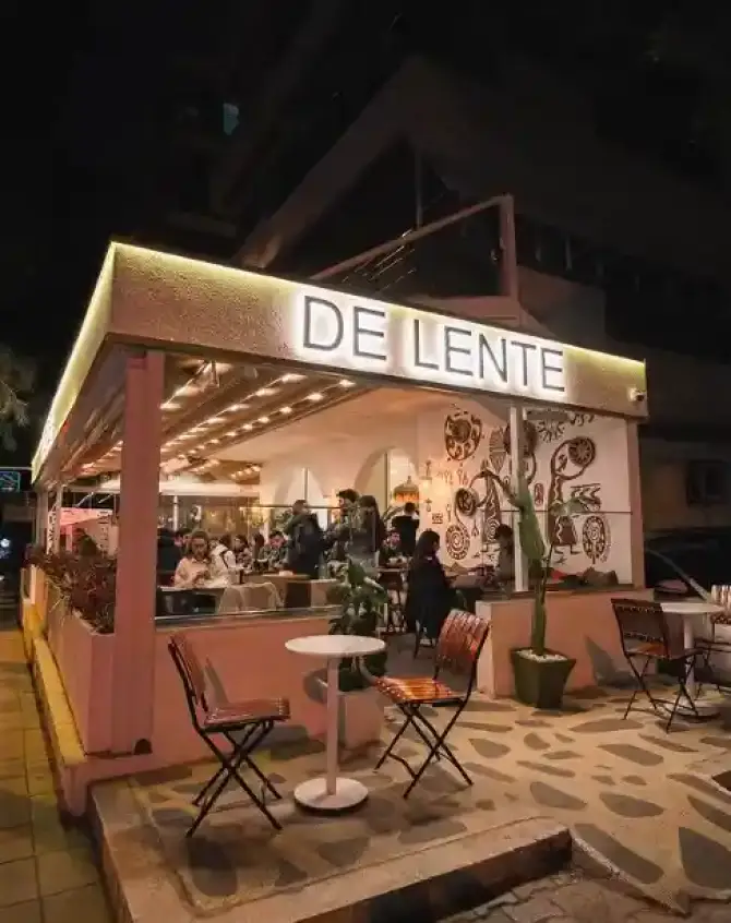 De Lente Coffee - İzmir Mekan Rehberi