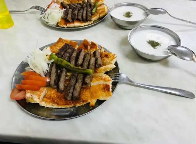 Ödemiş Köfte Ali'nin Yeri - İzmir Mekan Rehberi
