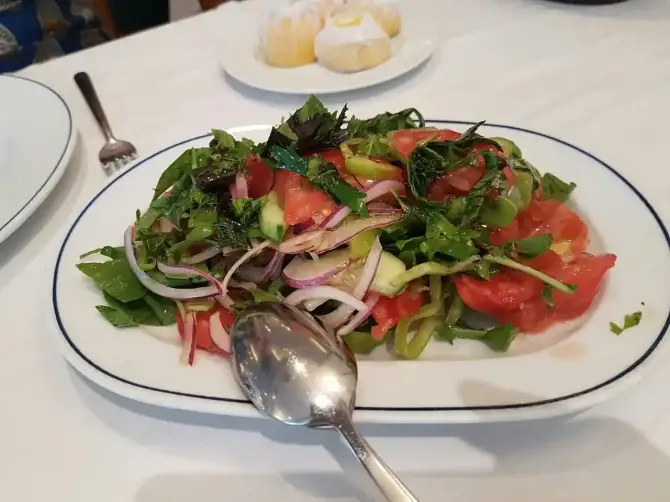 Deniz Restaurant Alsancak - İzmir Mekan Rehberi