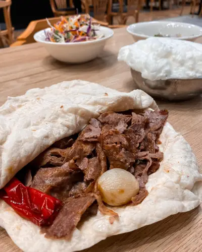 Dönerci Vedat - İzmir Mekan Rehberi