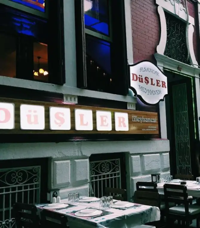 Düşler Meyhanesi - İzmir Mekan Rehberi