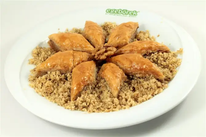 Ege Börek  - İzmir Mekan Rehberi