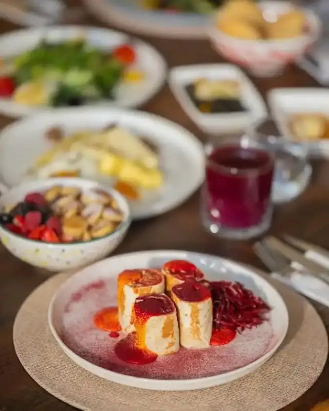 Eggs and Bakes Alaçatı - İzmir Mekan Rehberi