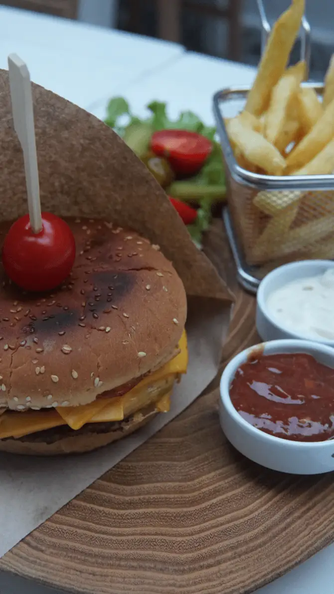 Koala Berlin Cafe - İzmir Mekan Rehberi