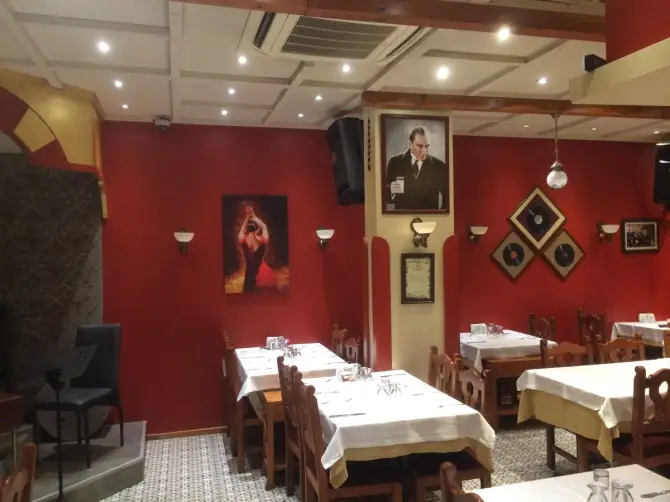Endülüs Meyhanesi - İzmir Mekan Rehberi