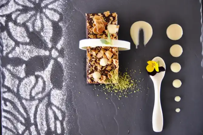 Swissotel Büyük Efes Equinox Restaurant - İzmir Mekan Rehberi