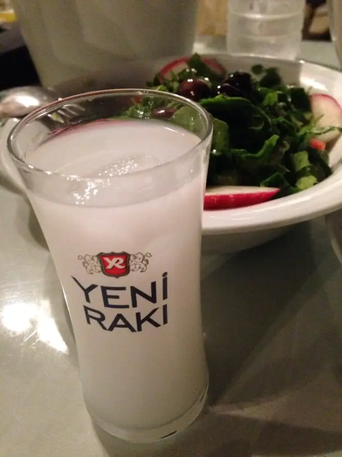 Eray Restaurant - İzmir Mekan Rehberi