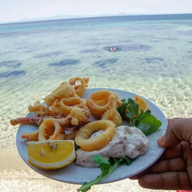 Ergin Pansiyon Restoran Karaburun - İzmir Mekan Rehberi