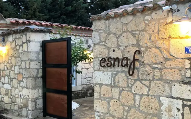 Esnaf Alaçatı - İzmir Mekan Rehberi