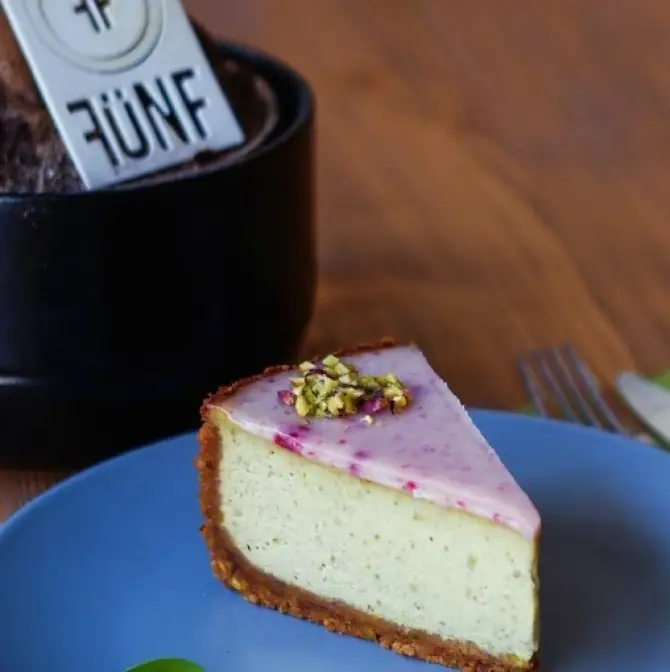 Fünf Coffee  - İzmir Mekan Rehberi