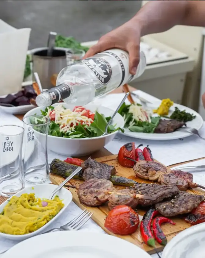 Fasıltı Ocakbaşı Bayraklı - İzmir Mekan Rehberi