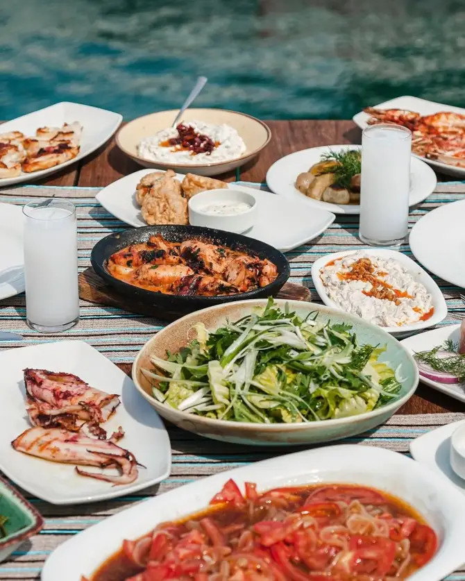 Ferdi Baba Port Alaçatı - İzmir Mekan Rehberi
