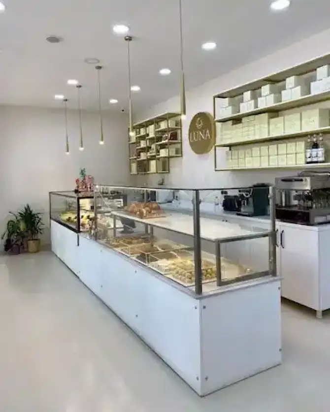 French Patisserie & Bakery - İzmir Mekan Rehberi
