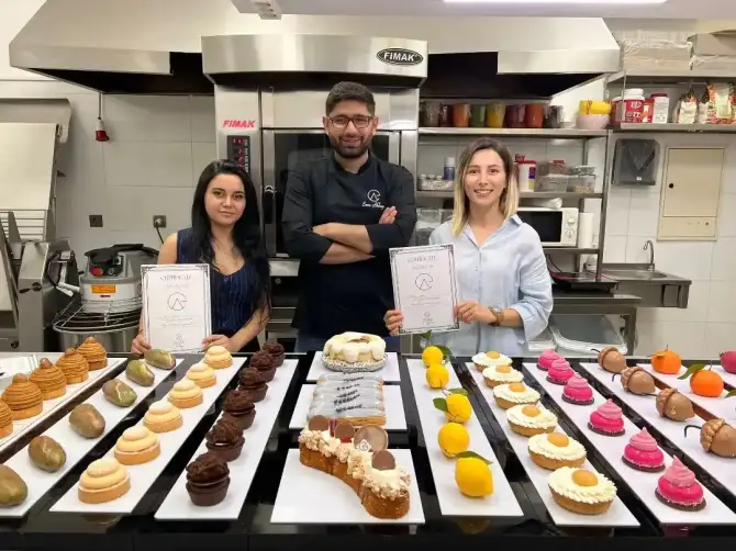 French Patisserie & Bakery - İzmir Mekan Rehberi
