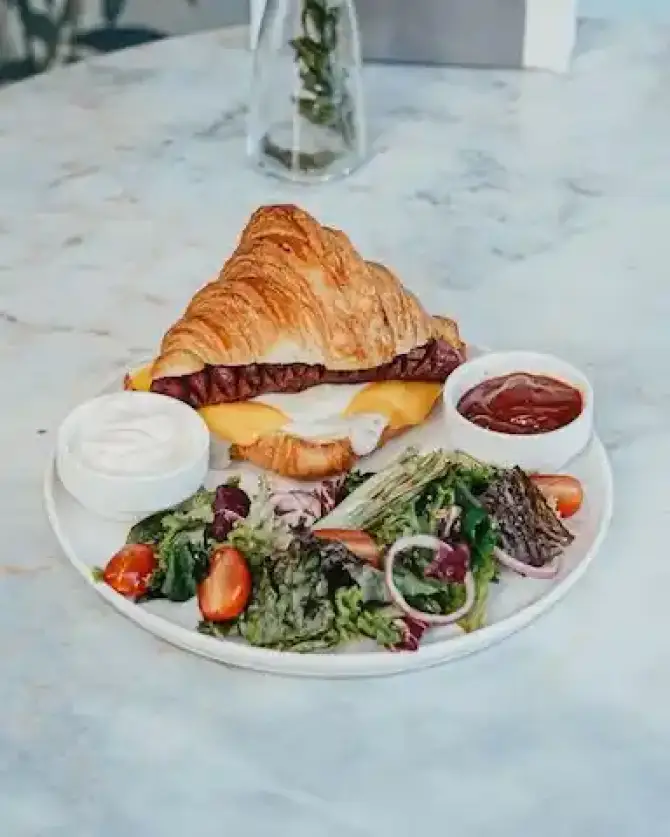 French Patisserie & Bakery - İzmir Mekan Rehberi